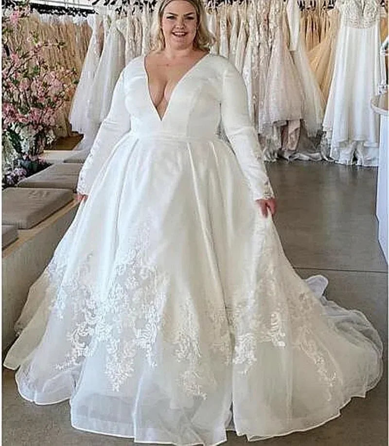 Chic Trench Dresses Charming Plus Size Wedding Dresses For Women A Line Long Sleeves Bridal Gowns Satin With Lace Applique Vestidos De Novia