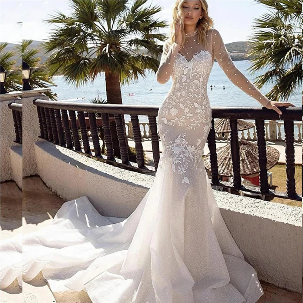 Comfortable Casual Dresses Sexy Long Sleeves Mermaid Wedding Dress Sweetheart Lace Appliques Illusion Back Bridal Gown Dot Pattern Robe De Mariée