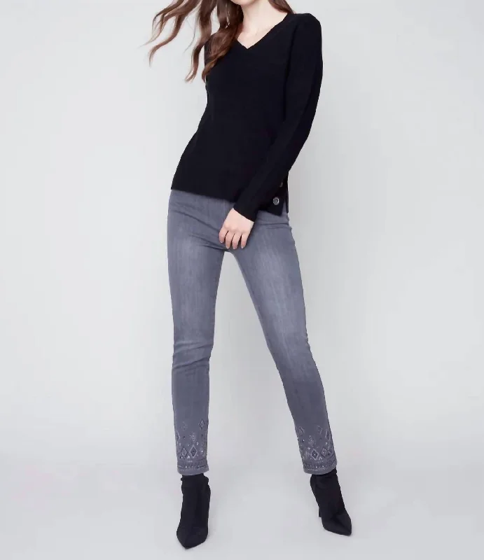 Sleek Knit Tops For Layering V-Neck Sweater In Black