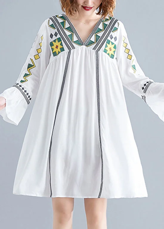 Colorful Summer Dresses Plus Size White Embroideried Vacation Dress Long Sleeve