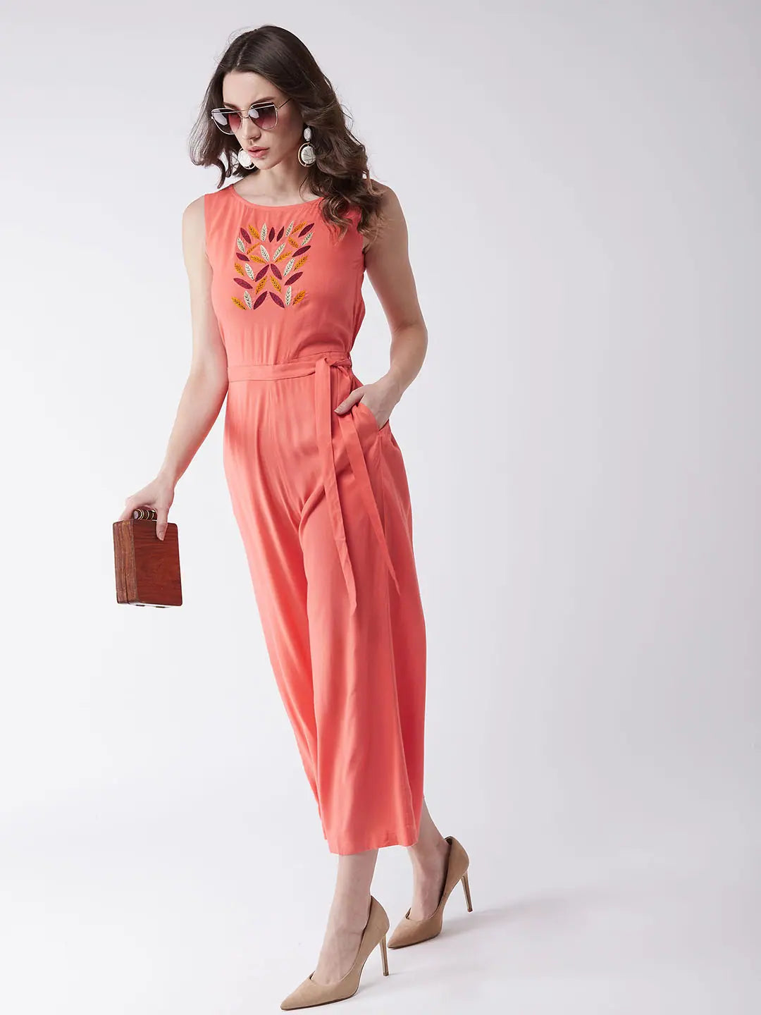 Simple One-Piece Dresses Coral Embroidered Sleeveless Jumpsuit