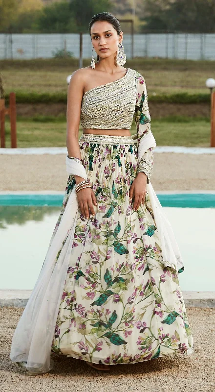 Women's Outdoor Dresses Ivory Embellished Lehenga Set