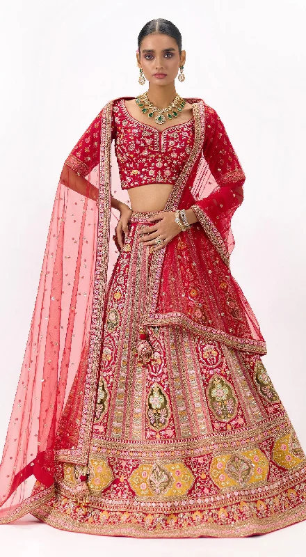 Women's Outdoor Dresses Red Silk Embroidered Lehenga Set