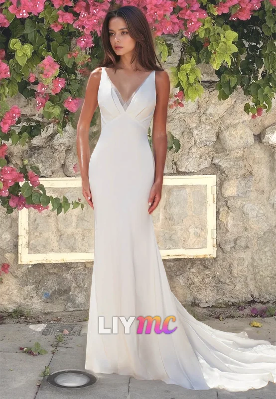 Elevated Party Dresses V-Neck Straps Sleek Simple Mermaid Beach Wedding Dress